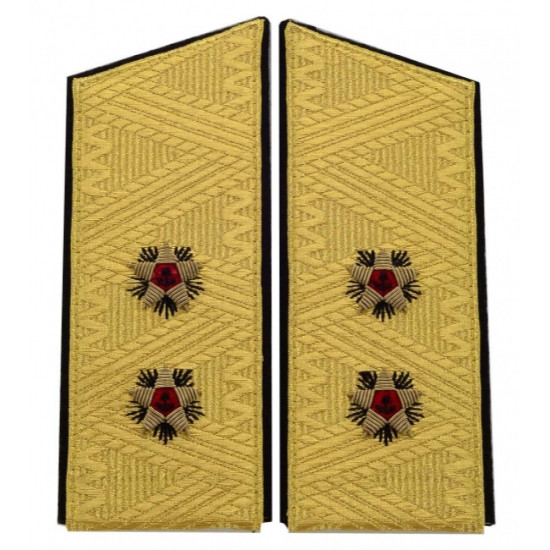 Vice-amiral de la marine soviétique défilé uniformes épaulettes