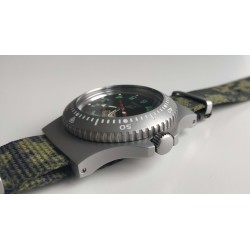 Limited edition Hunter Army automatic rare wristwatch 6E4-2 100 m