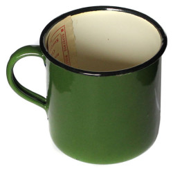 Taza verde rusa del esmalte metal del vintage